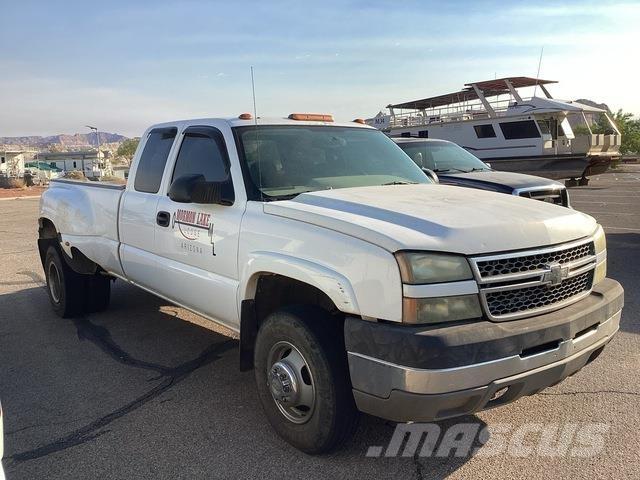 Chevrolet 3500 Pikaplar