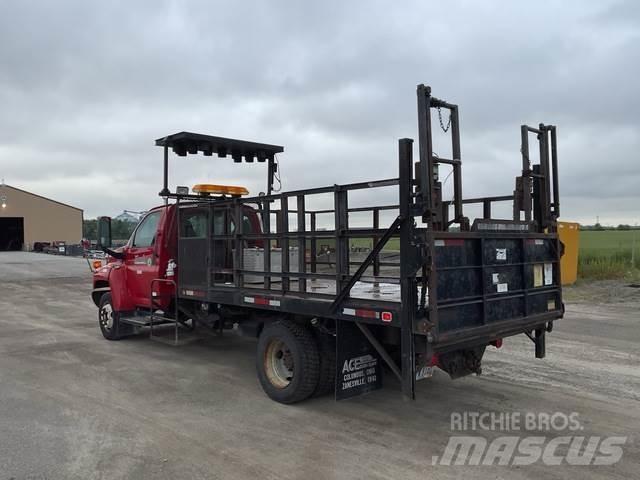 Chevrolet 5500 Flatbed kamyonlar
