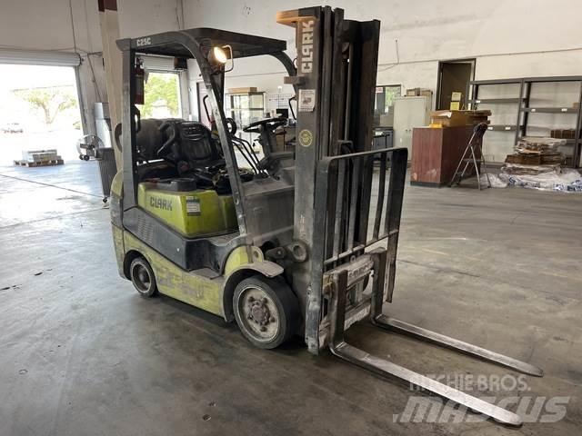 Clark C25 Diger