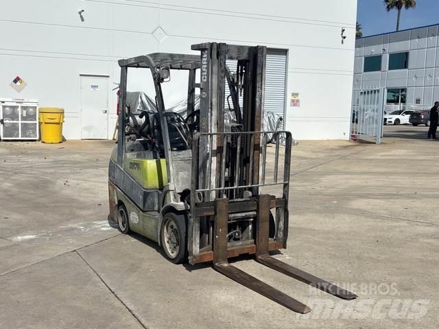 Clark C30GL Diger