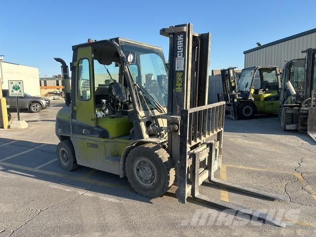 Clark C40D Diger