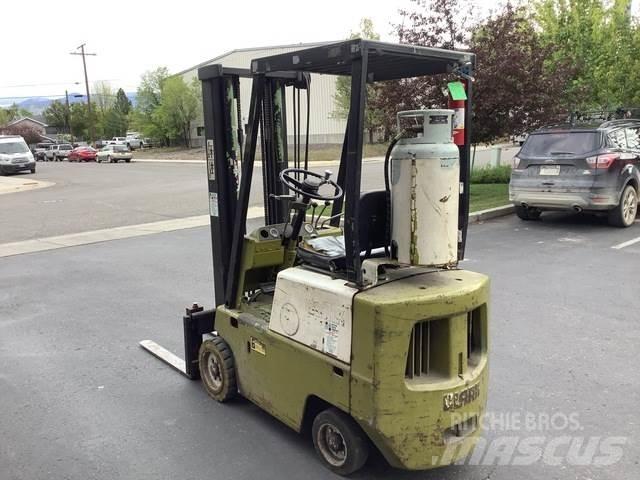 Clark C500-30 Diger