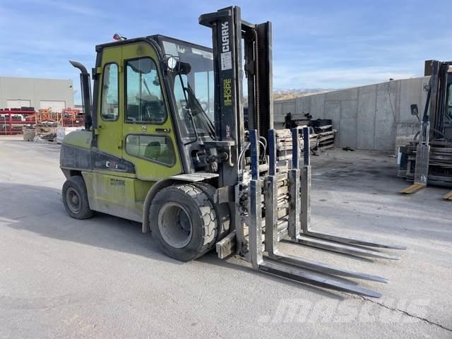 Clark C55S Diger