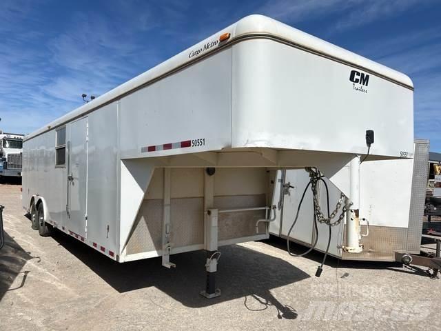 CM C6070-24 Kapali kasa treylerler