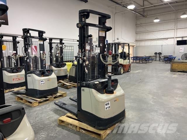 Crown ES 4000 Akülü depo ekipmanları