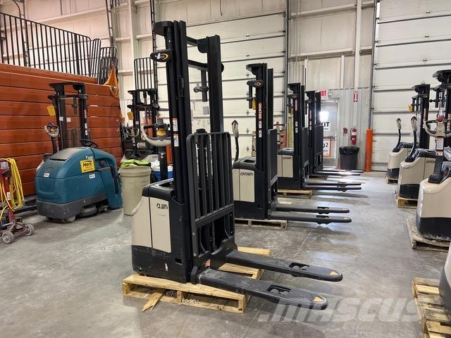 Crown ES 4000 Akülü depo ekipmanları