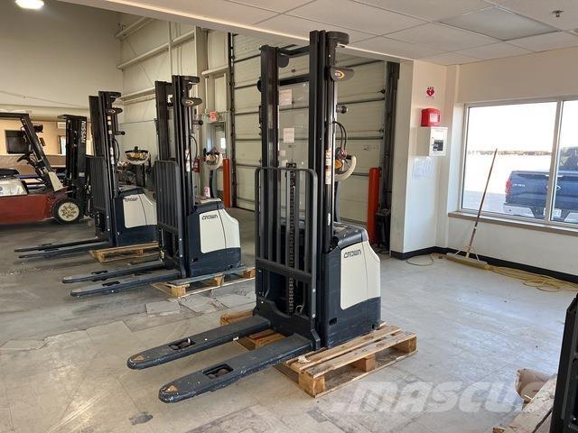 Crown ES 4000 Akülü depo ekipmanları