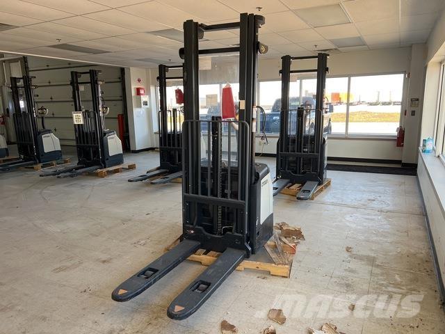 Crown ES 4000 Akülü depo ekipmanları