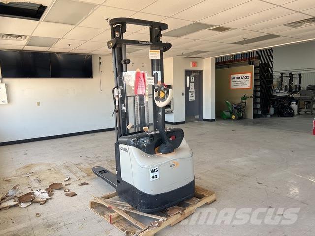 Crown ES 4000 Akülü depo ekipmanları