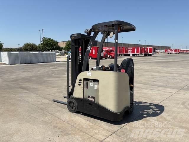 Crown RC5500 Elektrikli forkliftler