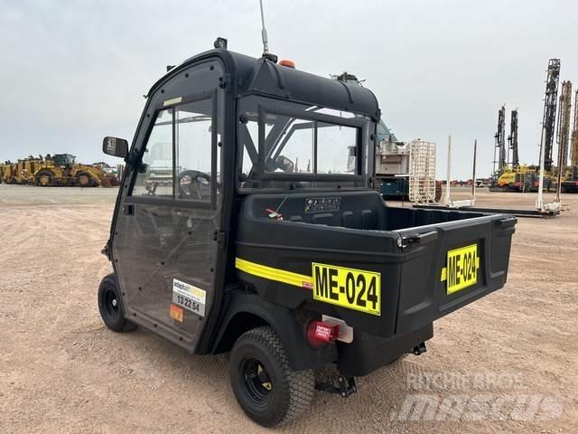 Cushman 800E Diger
