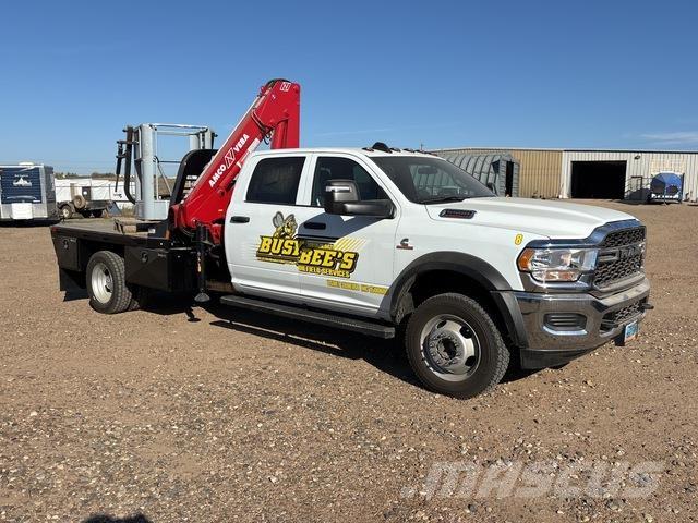 Dodge 5500 Araç üzeri vinçler