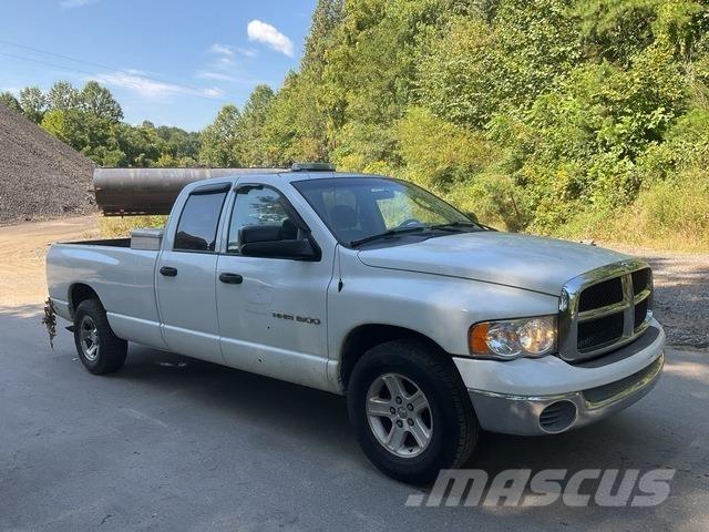 Dodge Ram 1500 Pikaplar