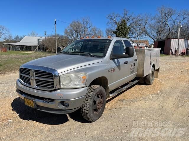 Dodge Ram 3500 Pikaplar