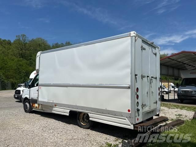 Dodge Sprinter Kapali kasa kamyonetler