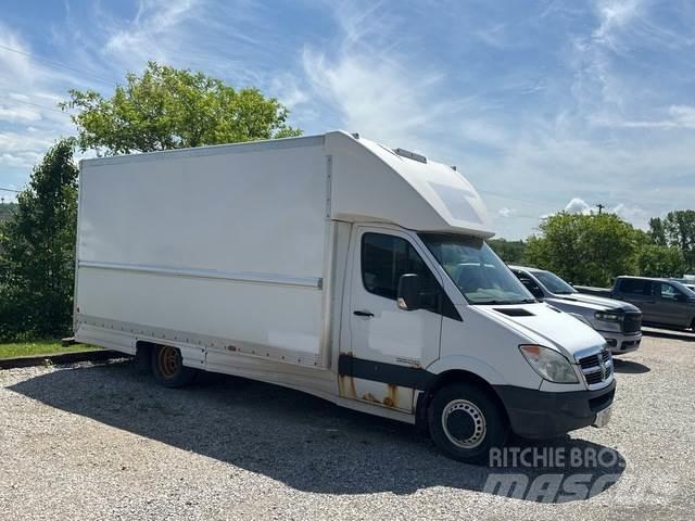 Dodge Sprinter Kapali kasa kamyonetler