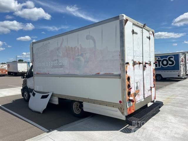 Dodge Sprinter Kapali kasa kamyonetler
