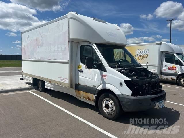 Dodge Sprinter Kapali kasa kamyonetler