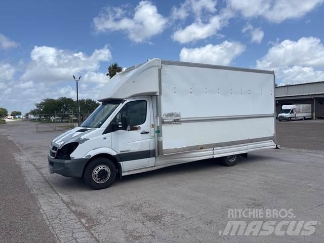 Dodge Sprinter Kapali kasa kamyonlar