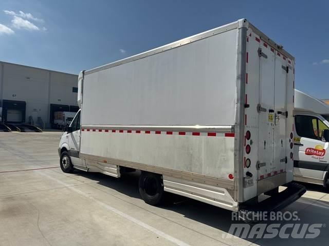 Dodge Sprinter Kapali kasa kamyonetler