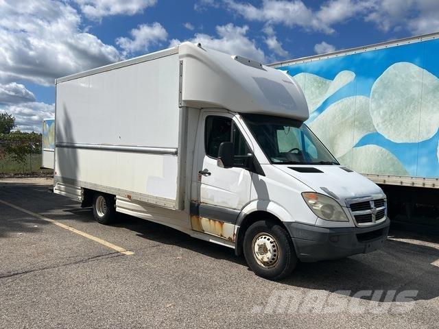 Dodge Sprinter Kapali kasa kamyonetler