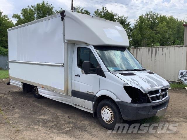 Dodge Sprinter Kapali kasa kamyonetler