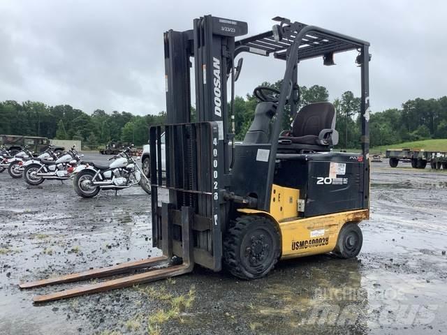 Doosan BC20S-5 Elektrikli forkliftler