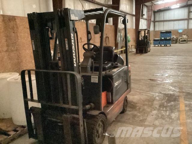 Doosan BC32S-5 Elektrikli forkliftler