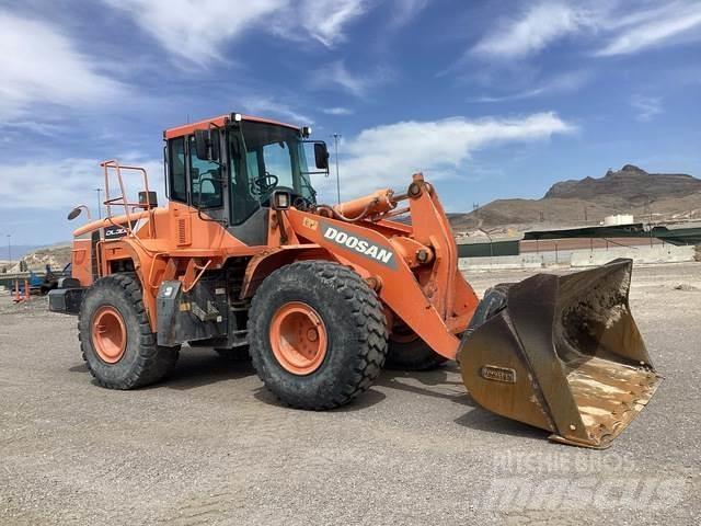 Doosan DL300-5 Tekerlekli yükleyiciler
