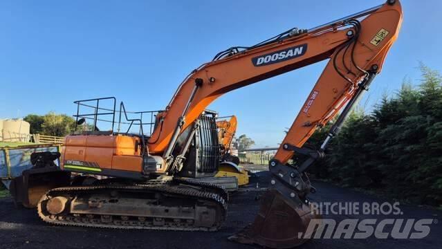 Doosan DX225LC Paletli ekskavatörler