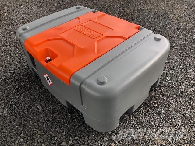  EXEQ DD210 Yakıt ve katkı maddesi tankları