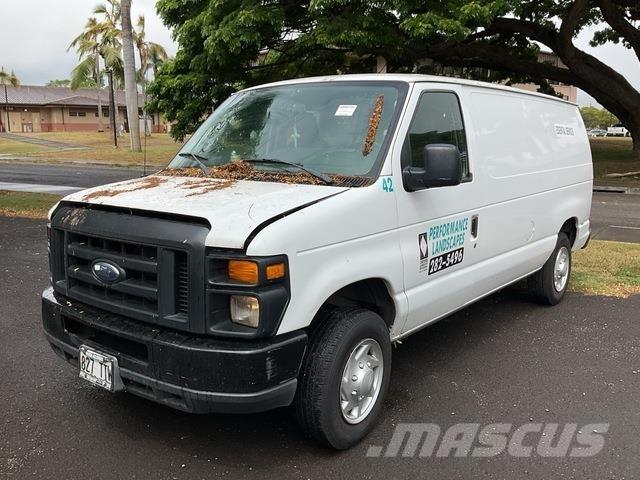 Ford E-150 Panel vanlar