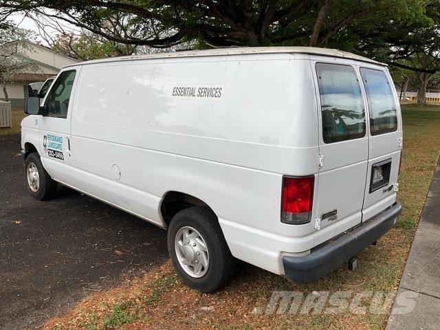 Ford E-150 Panel vanlar