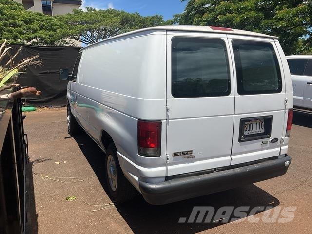 Ford E-150 Panel vanlar