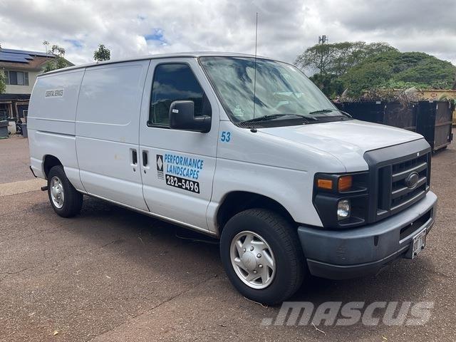 Ford E-150 Panel vanlar