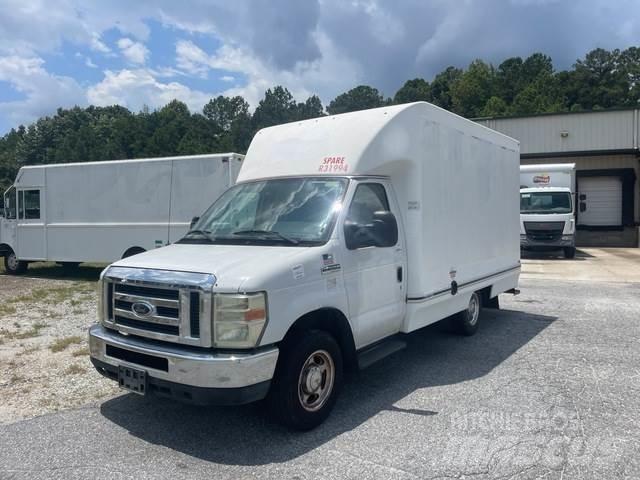 Ford E-250 Panel vanlar