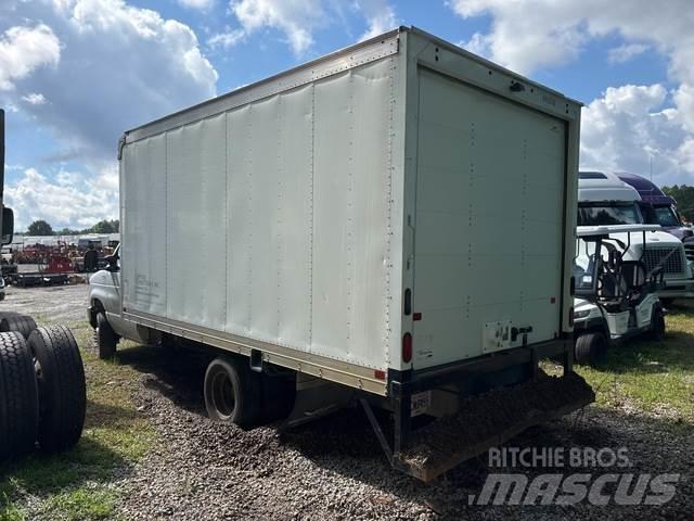 Ford E-350 Kapali kasa kamyonlar