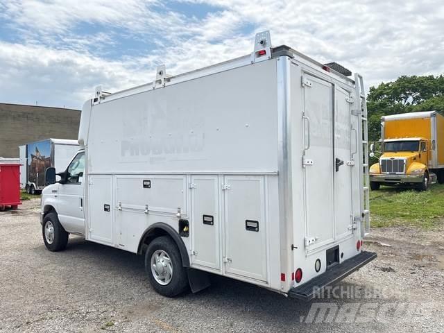 Ford E-350 Panel vanlar