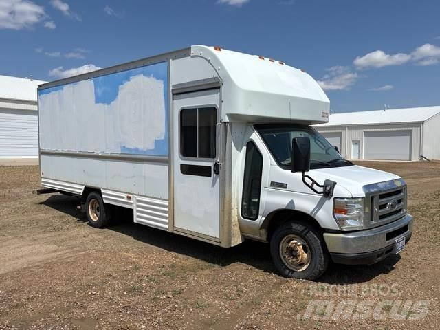 Ford E-350 Kapali kasa kamyonlar