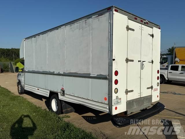 Ford E-350 Panel vanlar
