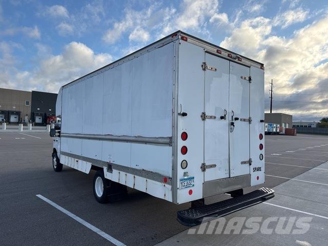 Ford E-350 Kapali kasa kamyonlar