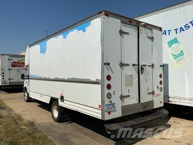 Ford E-350 Kapali kasa kamyonlar