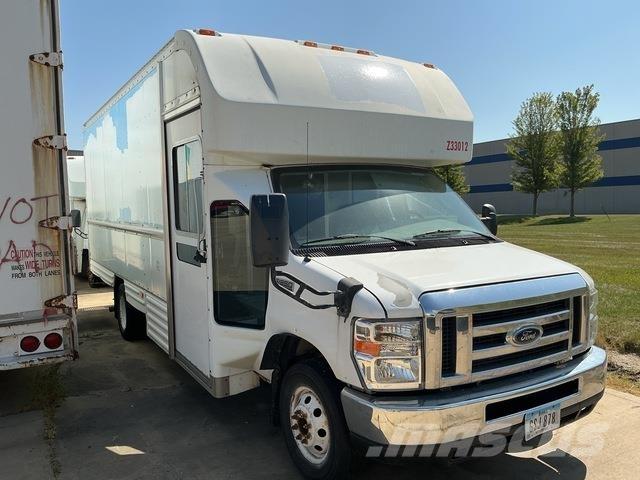 Ford E-350 Kapali kasa kamyonlar