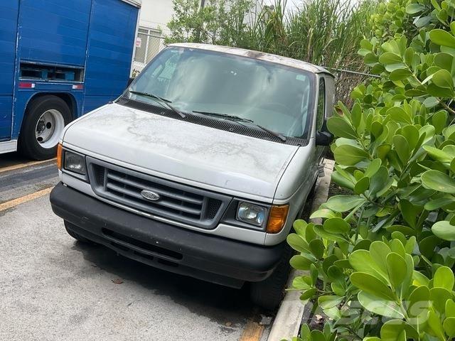 Ford E-350 Panel vanlar