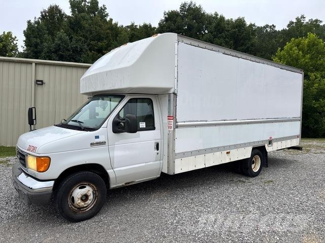 Ford E-350 Panel vanlar