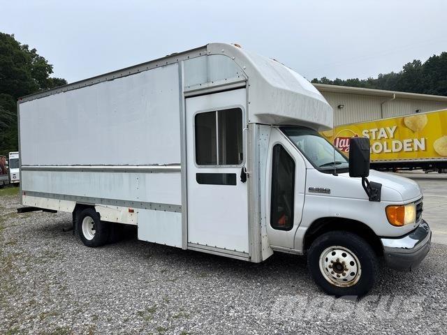 Ford E-350 Panel vanlar