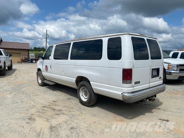 Ford E-350 Otomobiller