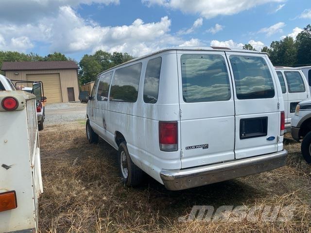 Ford E-350 Otomobiller