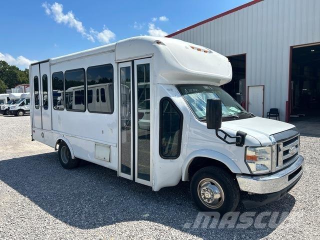 Ford E-350 Minibüsler
