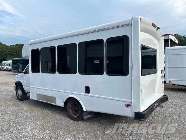 Ford E-350 Minibüsler